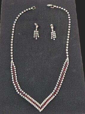 Clear & Red Rhinestone on Silver Tone V-Shaped Necklace & Earring Set